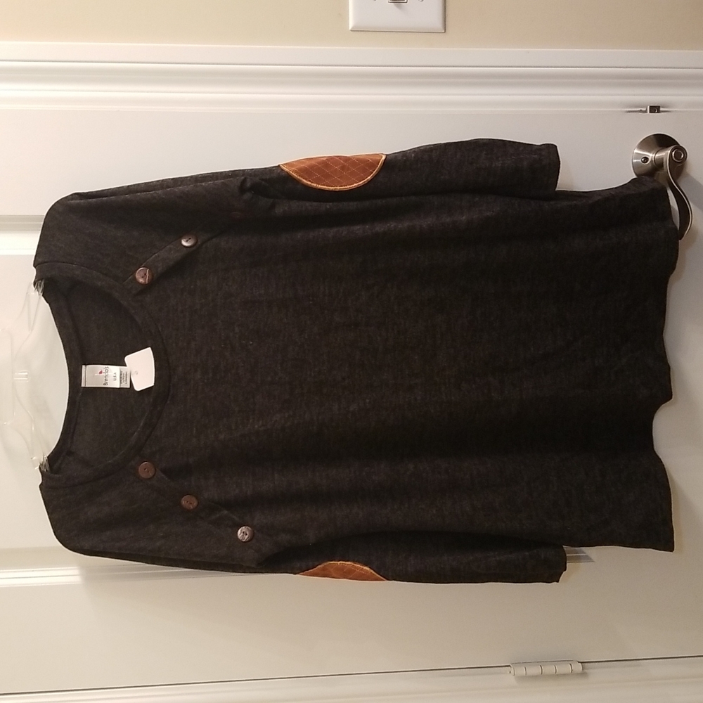 NWT Button Detail Sweater. Large